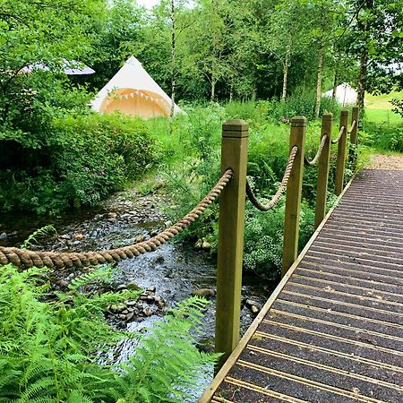 Oak Tree Farm Hotel Llanfynydd Exterior photo